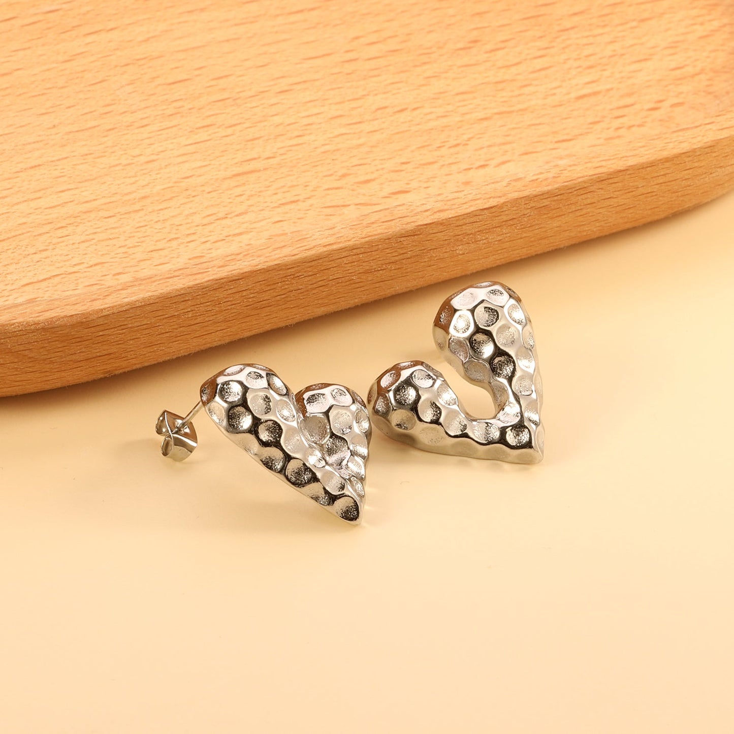 Pitted Faceted Heart Stud Earrings 23.8*21.5mm asonjewelry
