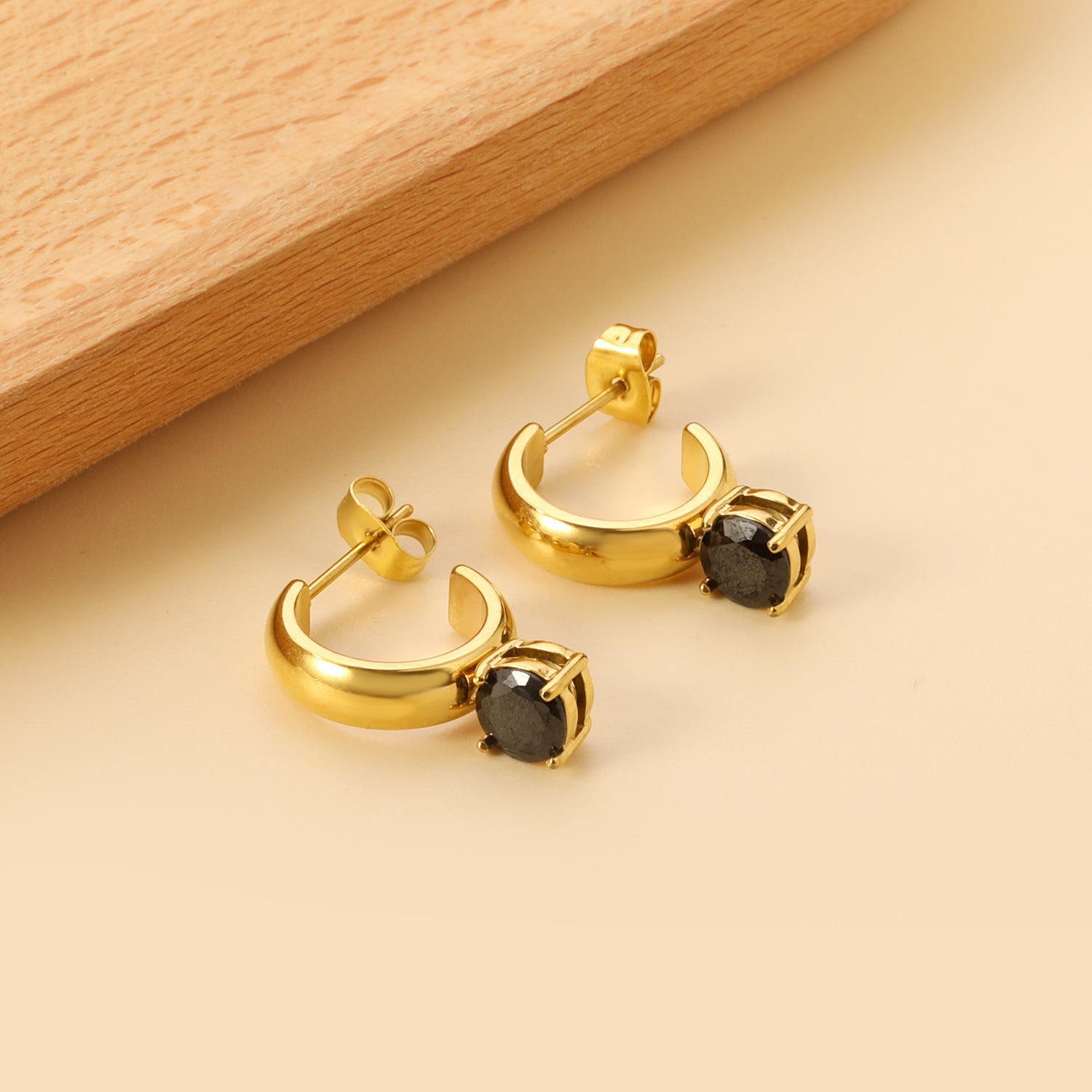 4.3*15mm C-shaped hoop with four scratches round white&black&purple&pink&green diamond stud earrings 6.2mm asonjewelry