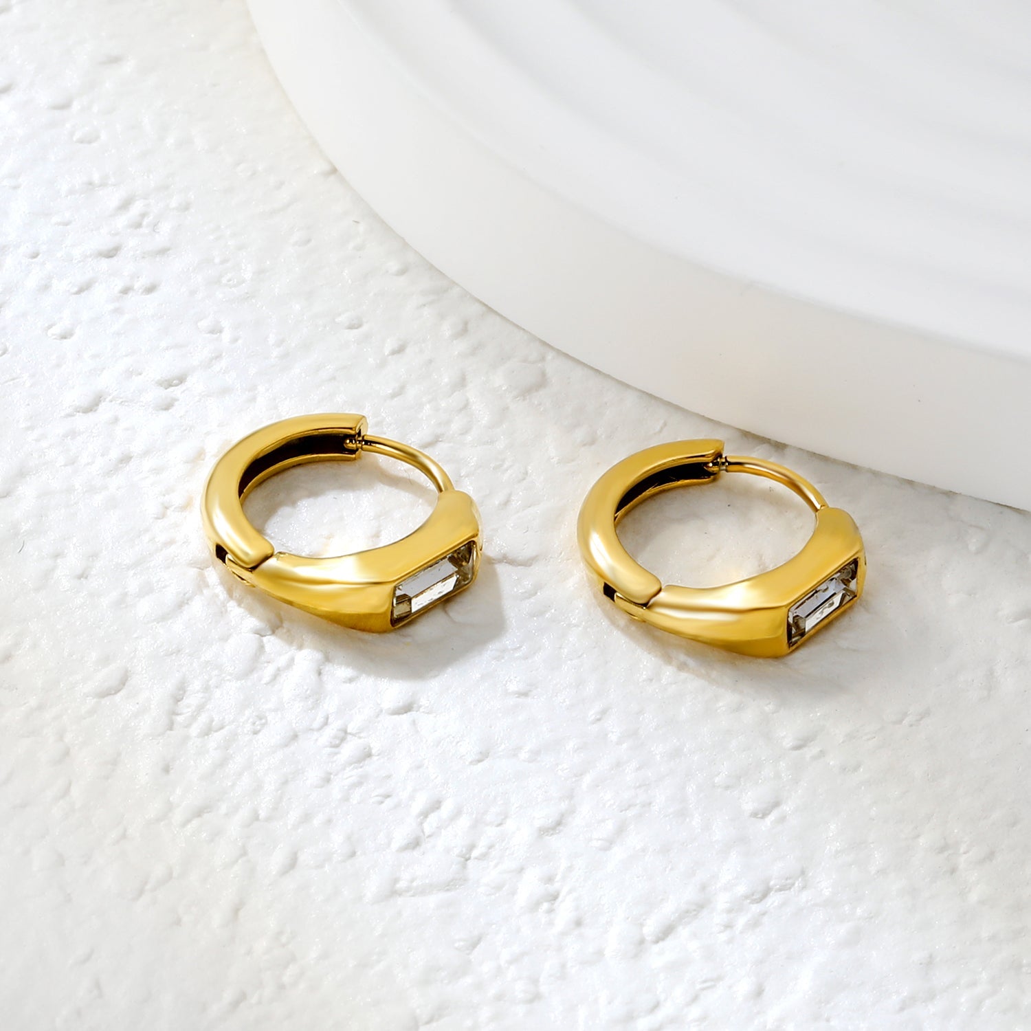 3.5 x 7.7 mm square-shaped imitation white Czech diamond earring, ear hook 2.2 x inner diameter 10 mm, earring, gold color asonjewelry