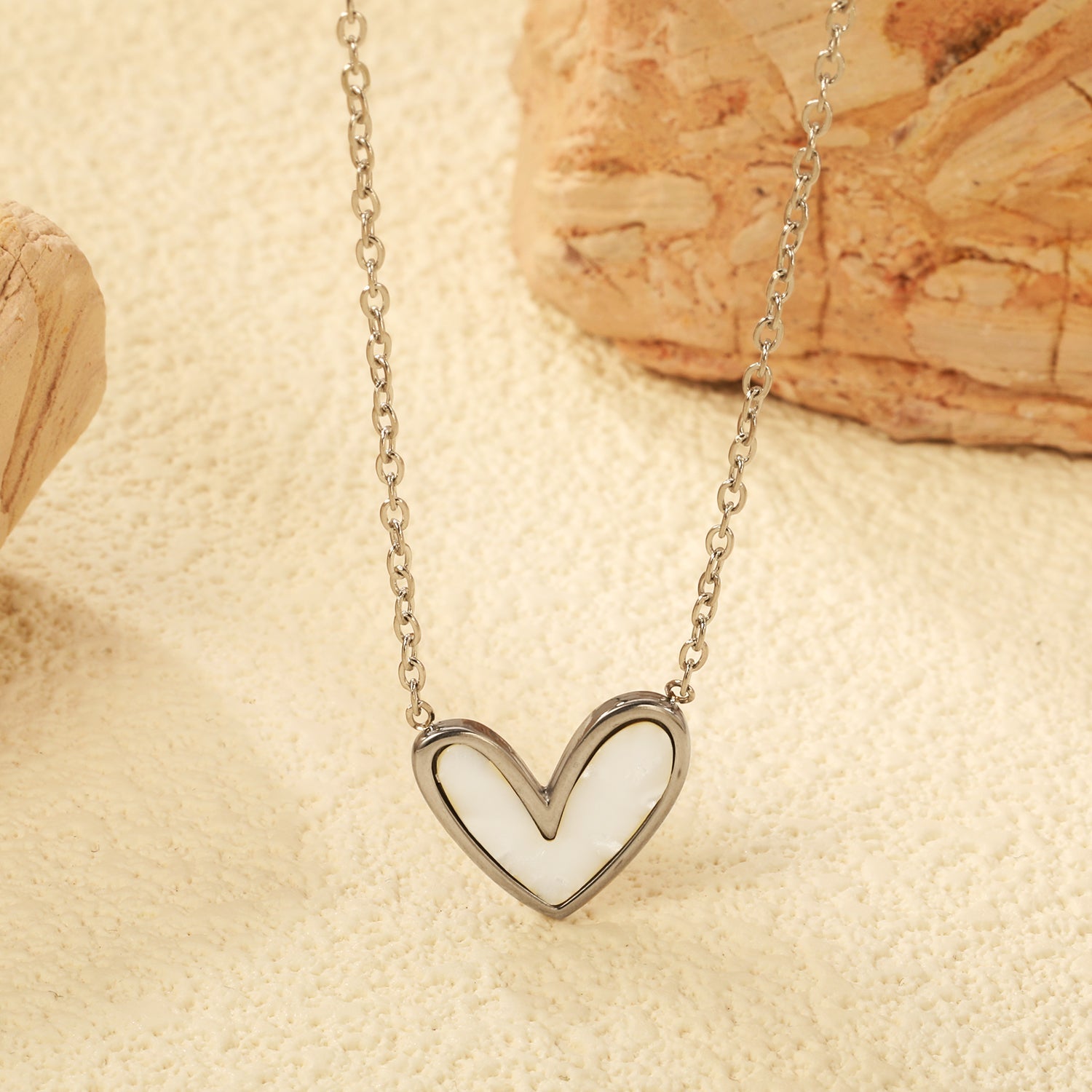 White Shell Heart Pendant Necklace 40+5cm asonjewelry