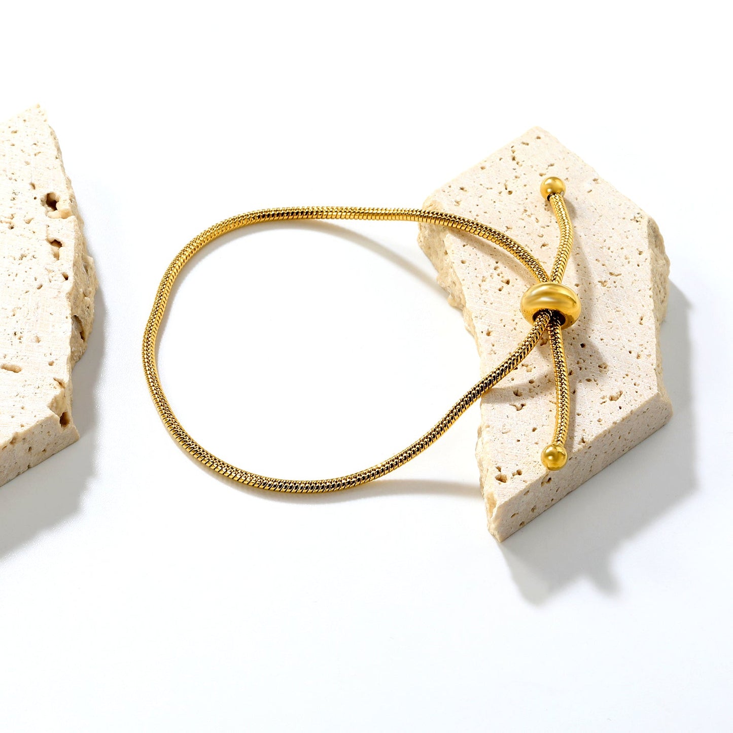 4.6*8.9mm Hollow Round Live Clasp 23cm Bracelet Golden asonjewelry