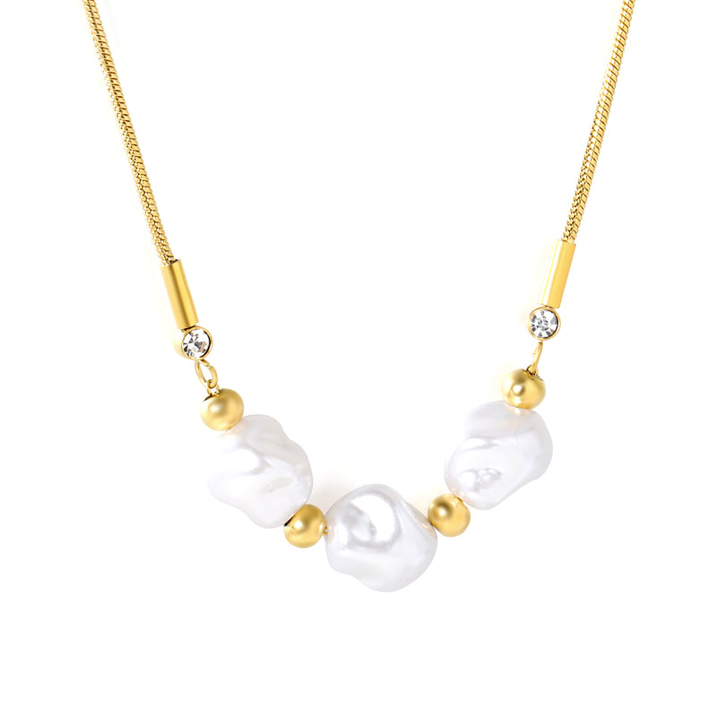 3 imitation pearls + 4 steel beads + round snake chain with round pendant Necklace in steel/gold