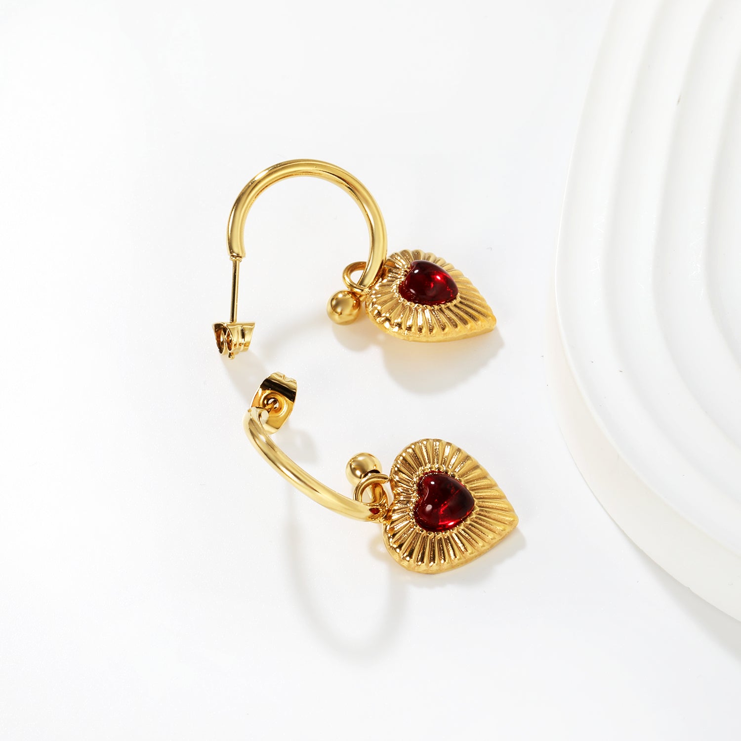 2.0mm*Outer Diameter 18mm 15.2mm*14mm Heart-Shaped Red Agate Stone Earrings, Gold asonjewelry