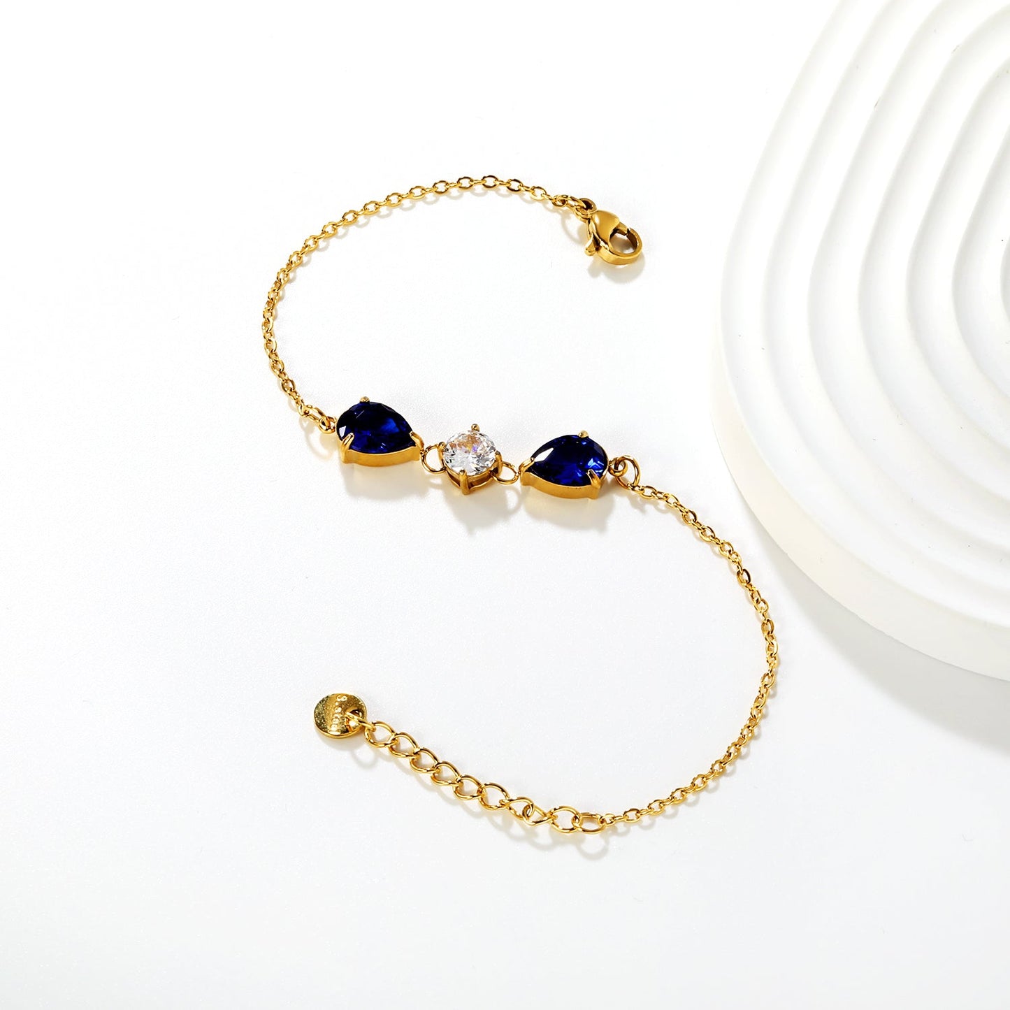 7*9mm pear-shaped white/blue diamonds, 7mm round white diamond, cross chain 18+3cm + 6mm round pendant tag, bracelet, gold asonjewelry