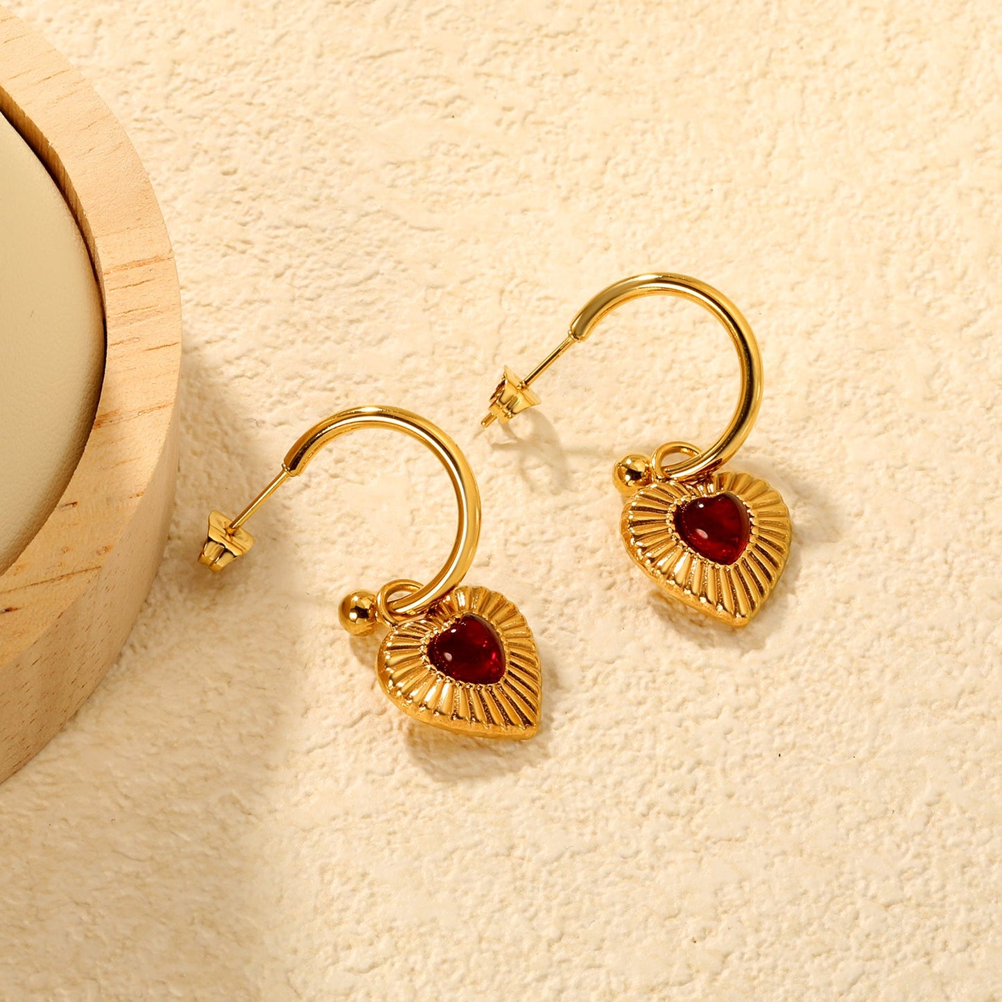 2.0mm*Outer Diameter 18mm 15.2mm*14mm Heart-Shaped Red Agate Stone Earrings, Gold asonjewelry