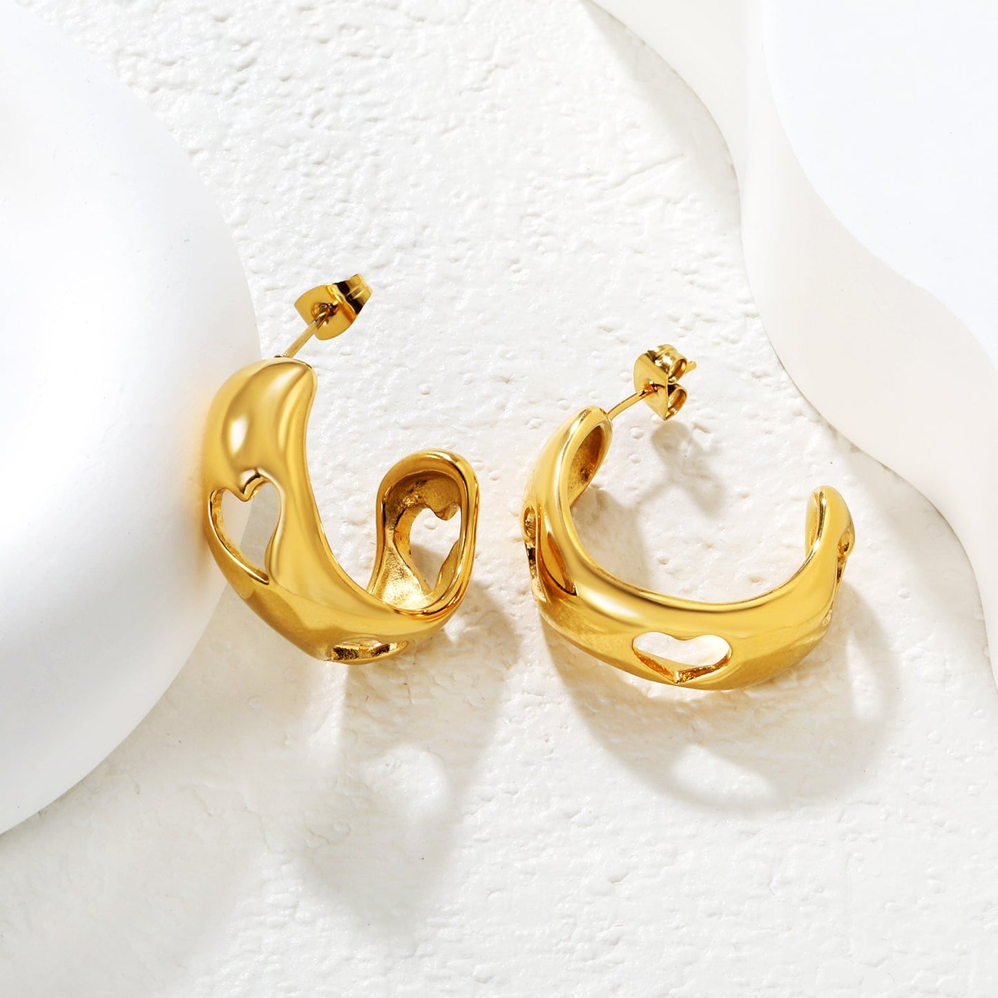 10.3*27mm C-Shaped Openwork Heart Stud Earrings Gold asonjewelry