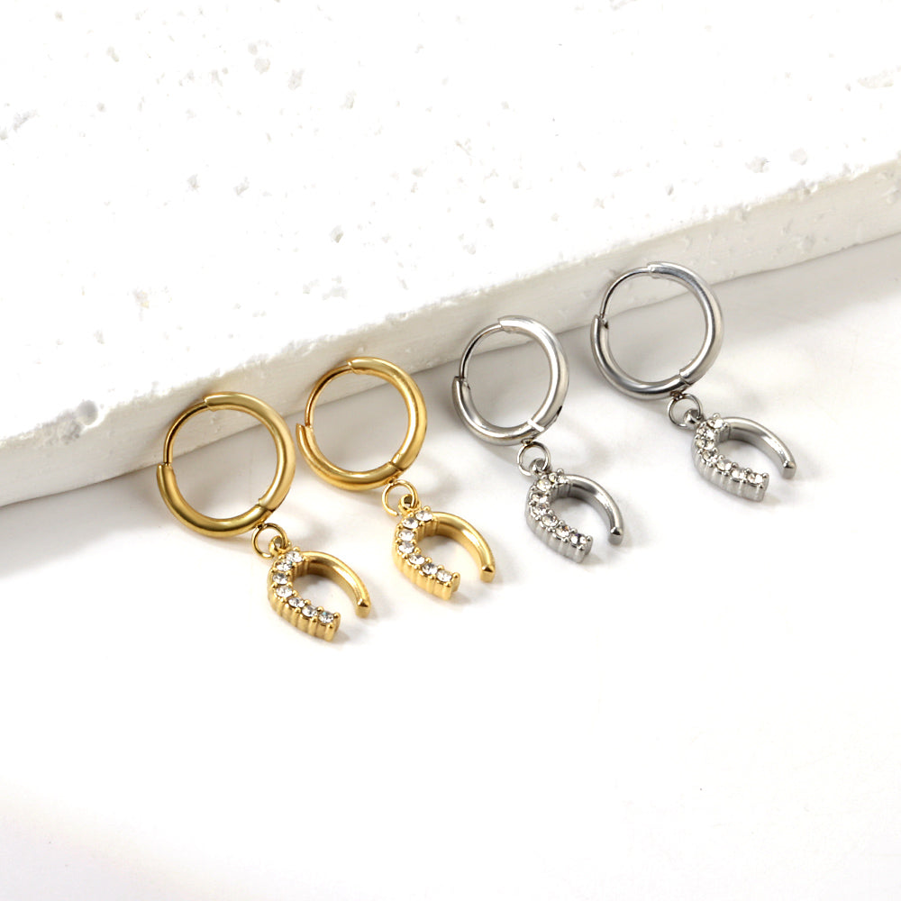 1.6x10mm circle with U-shaped white diamond stud earrings asonjewelry