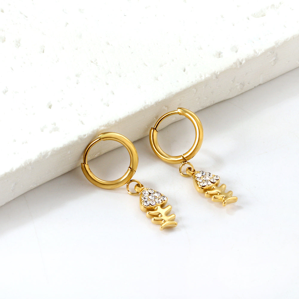 1.6x10mm circle with fishbone white diamond stud earrings asonjewelry