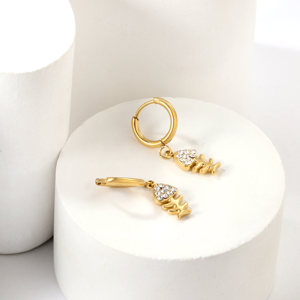 1.6x10mm circle with fishbone white diamond stud earrings asonjewelry