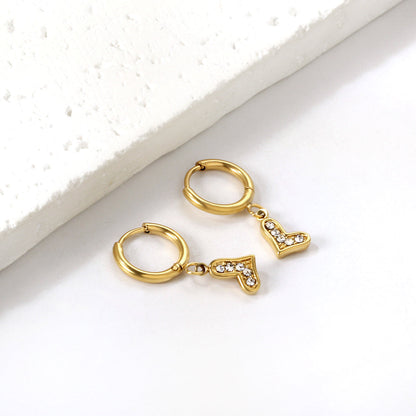 1.6x10mm circle white diamond stud earrings with crooked heart asonjewelry