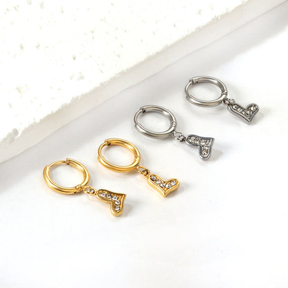 1.6x10mm circle white diamond stud earrings with crooked heart asonjewelry