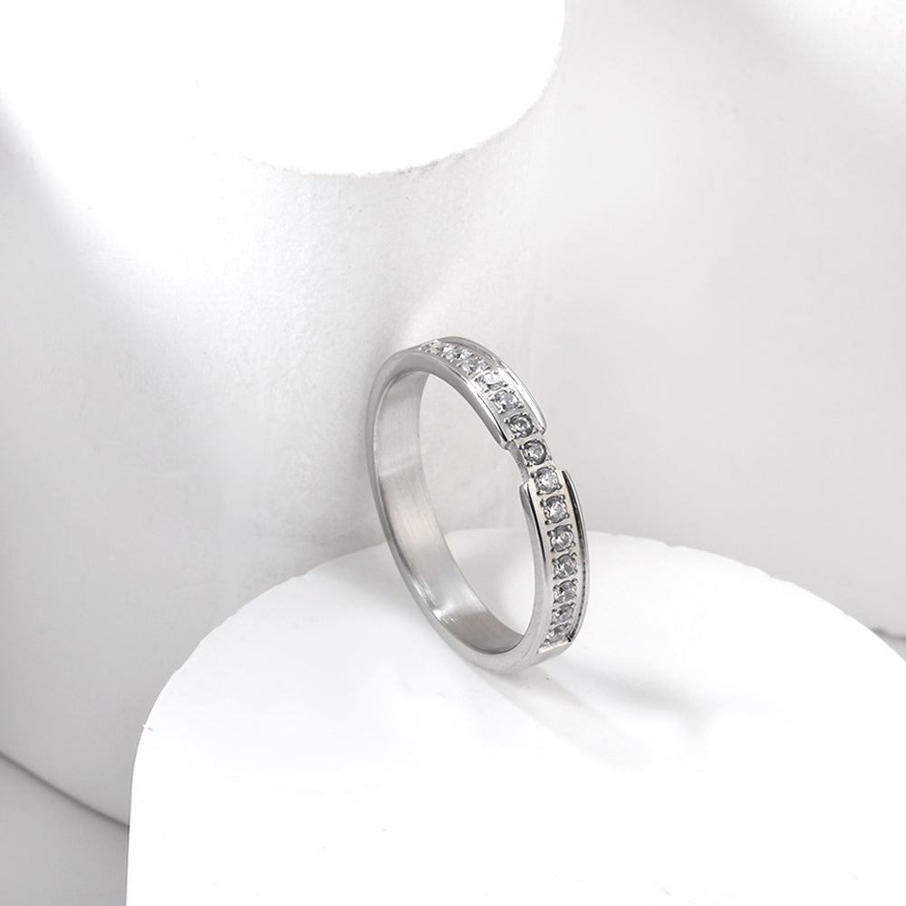 Single ring with multiple small diamonds Gold/steel color asonjewelry