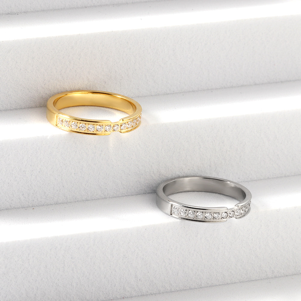 Single ring with multiple small diamonds Gold/steel color asonjewelry