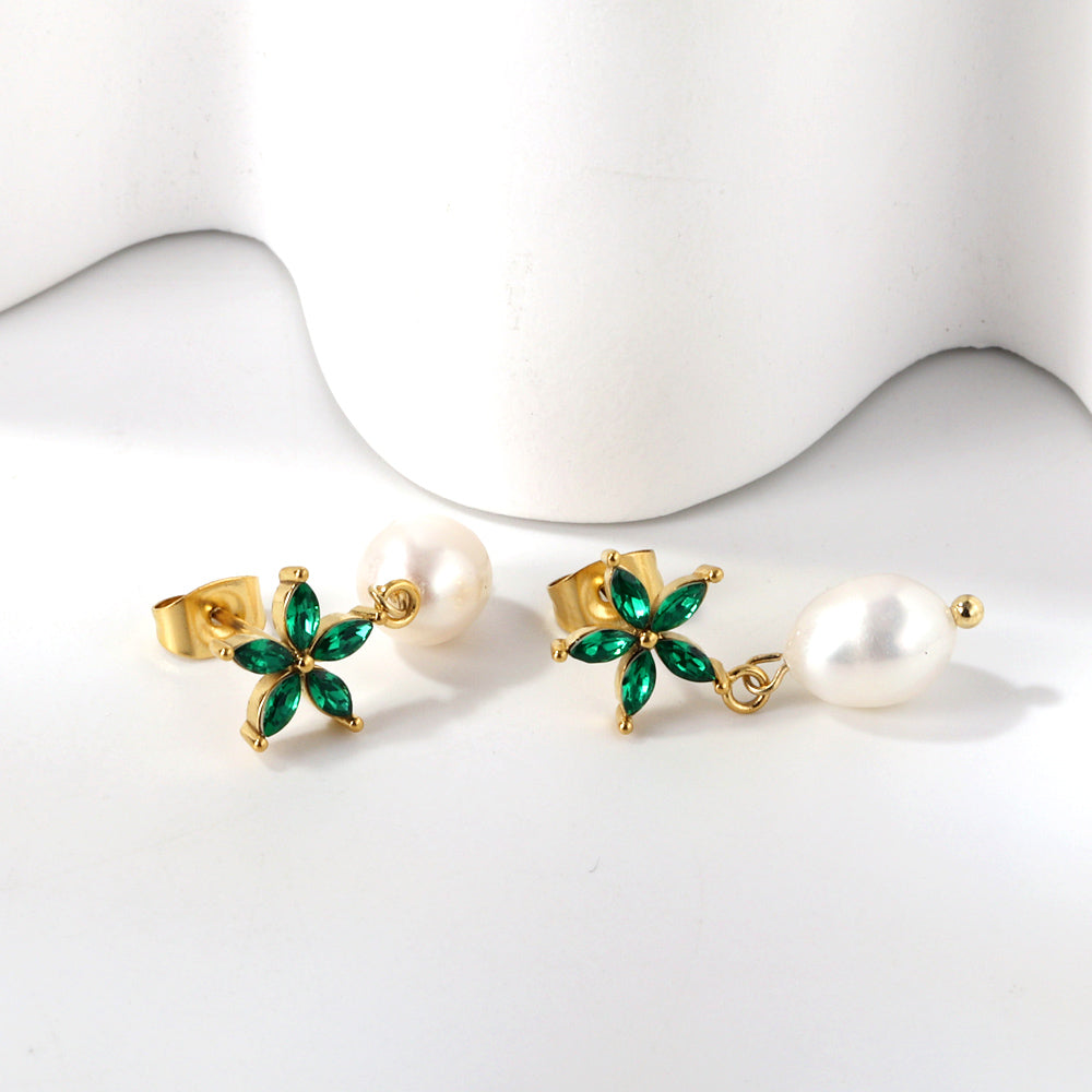 Five-petal flower green diamond + white pearl earrings 18 gold asonjewelry