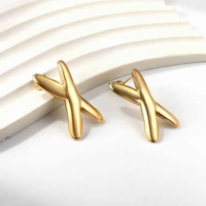 X-shaped earrings in 18k gold asonjewelry
