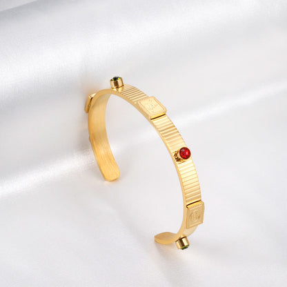 Gold hard bracelet with three different colors and diamonds asonjewelry
