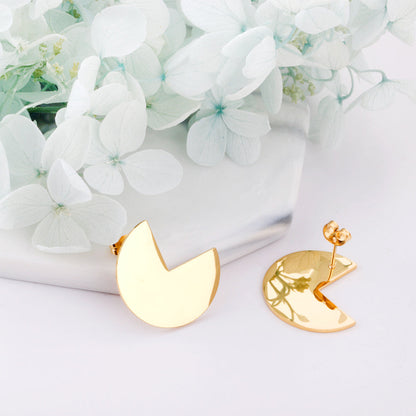 Round Stud Earrings with Missing Angle asonjewelry