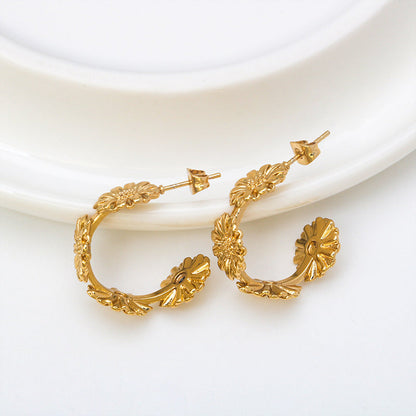 Stainless steel fresh simple personality retro C-shaped small daisy flowers female 18K gold earrings asonjewelry