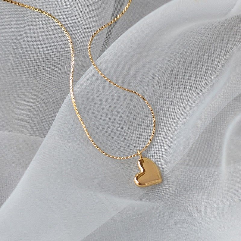 Golden heart necklace female temperament collarbone chain niche simple hundred matching necklace asonjewelry