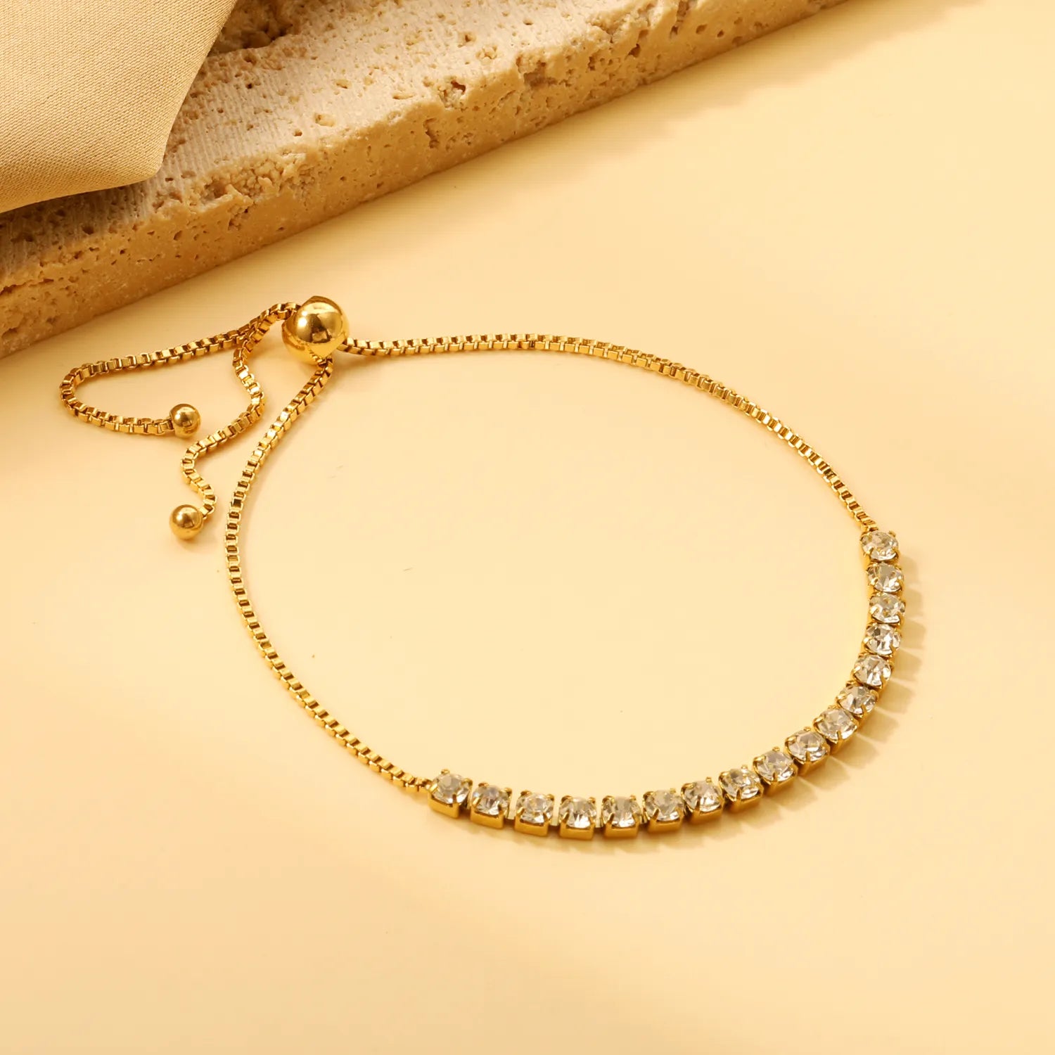 Wholesale 3mm square bracelet with 17 white diamonds 24cm asonjewelry