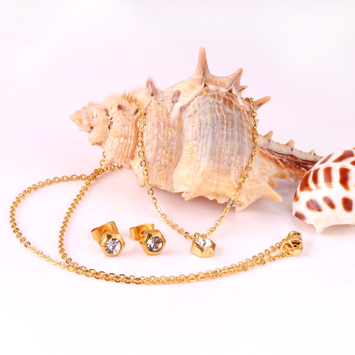 Gold/Steel Hexagon Jewelry Set with Diamonds in the Middle asonjewelry