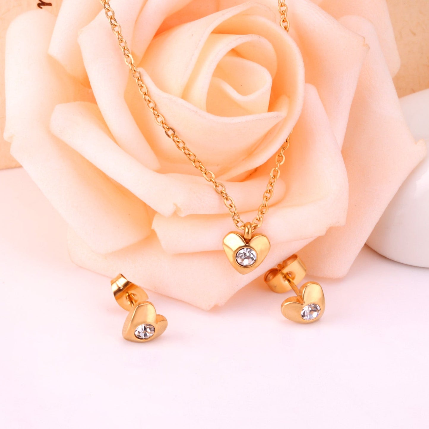 Gold/Steel Heart Jewelry Set with Diamonds in the Middle asonjewelry