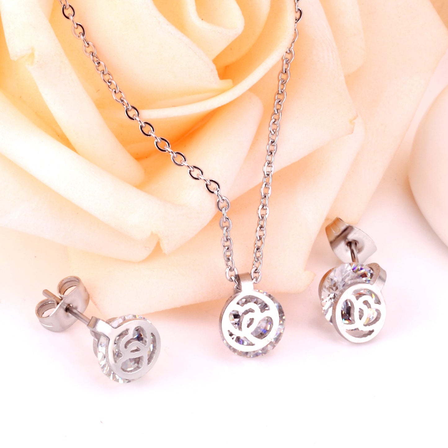 Gold/Steel Round Pendant Jewelry Set with Zirconia asonjewelry