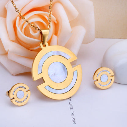 Gold Round Pendant with Two Xichang Scalloped Sticky Shells Jewelry Set asonjewelry