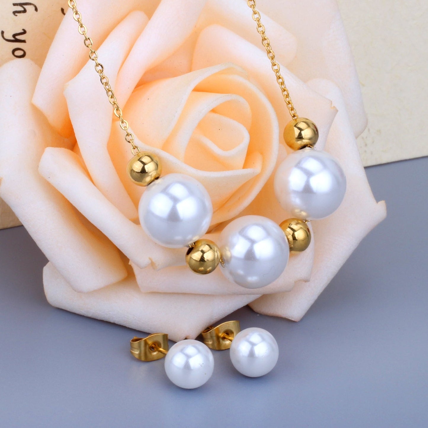 Gold/Steel Three White Pearls + 4 Gold Beads Jewelry Set asonjewelry