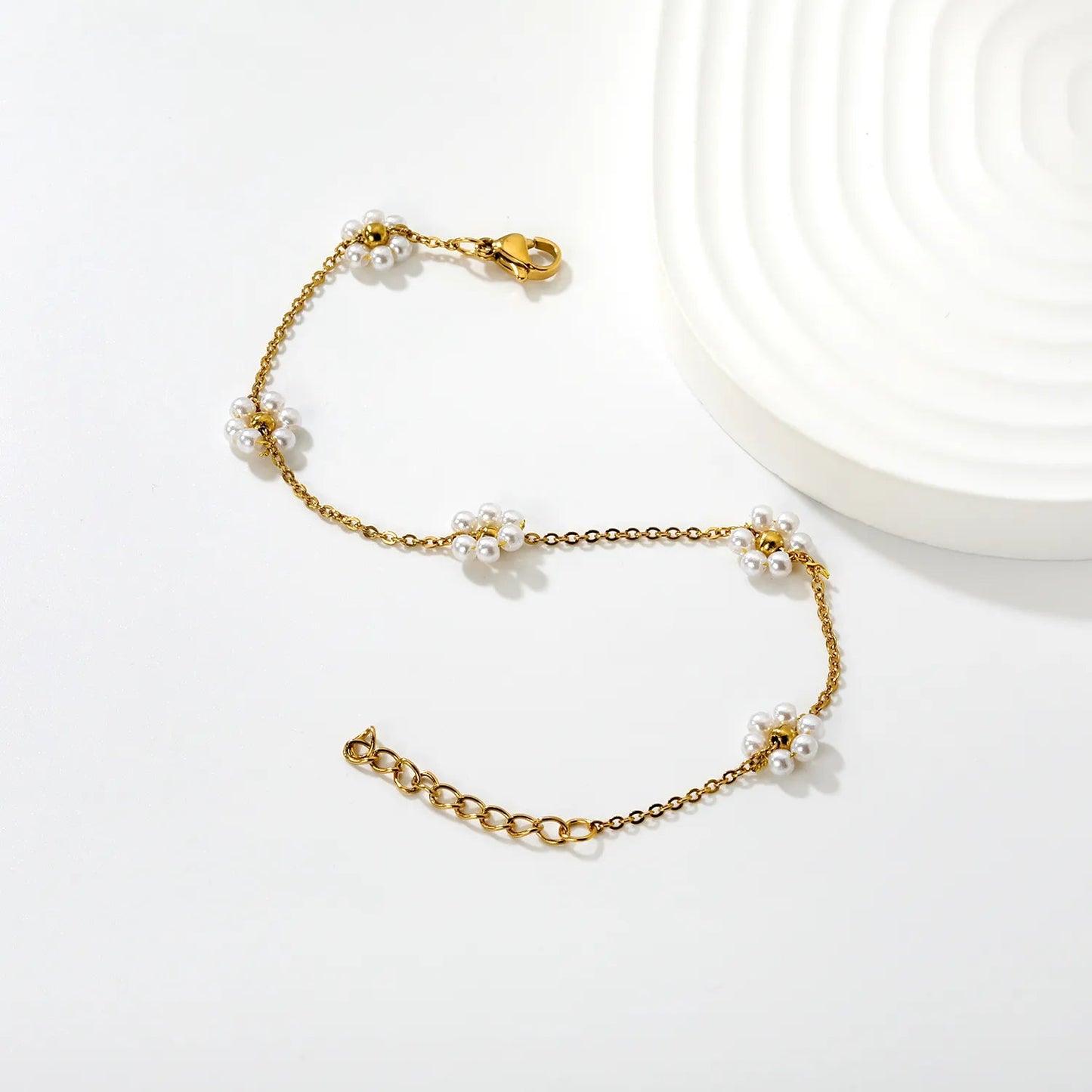 5 steel beads + 6 white pearl-shaped 18+3cm bracelet in gold color asonjewelry