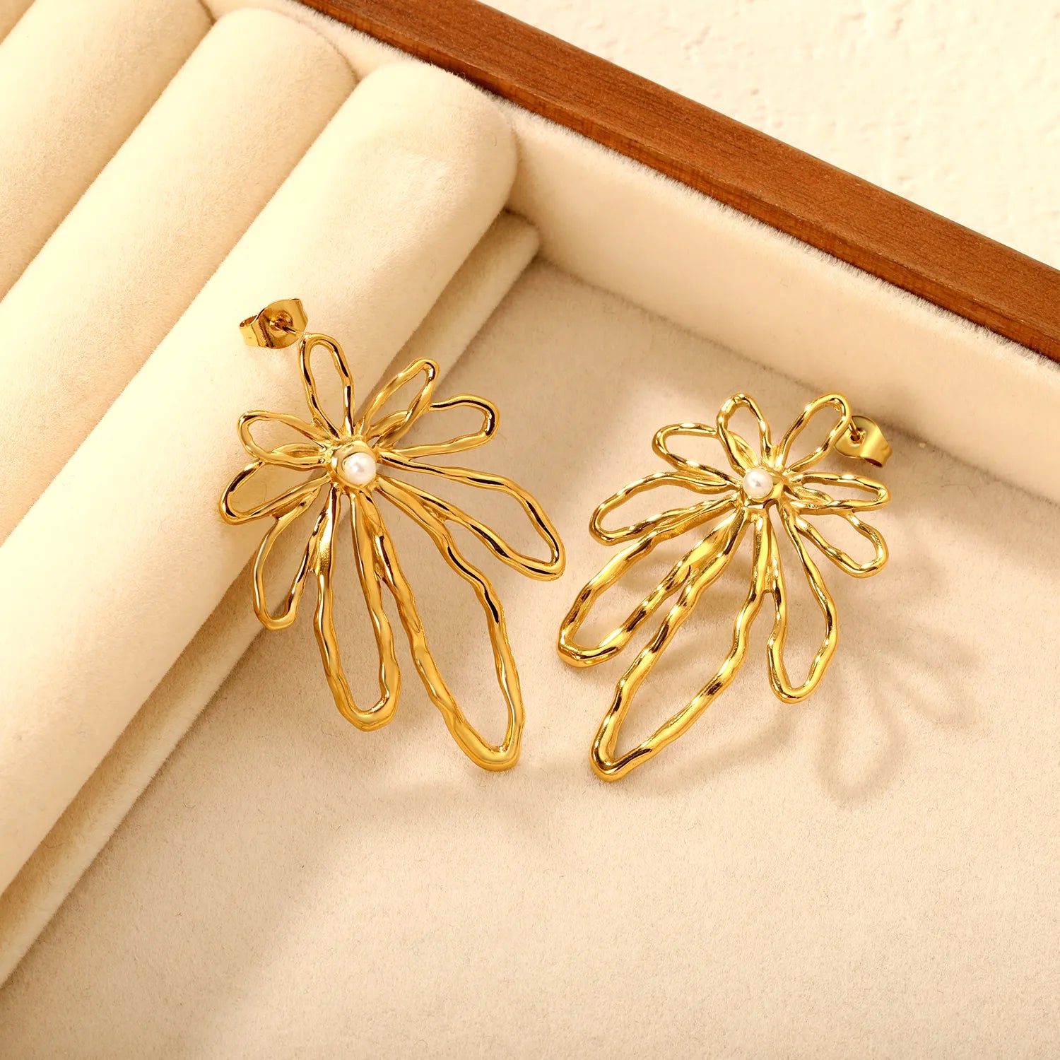 28*45mm Openwork Floral Stud Earrings in Gold - Asonjewelry