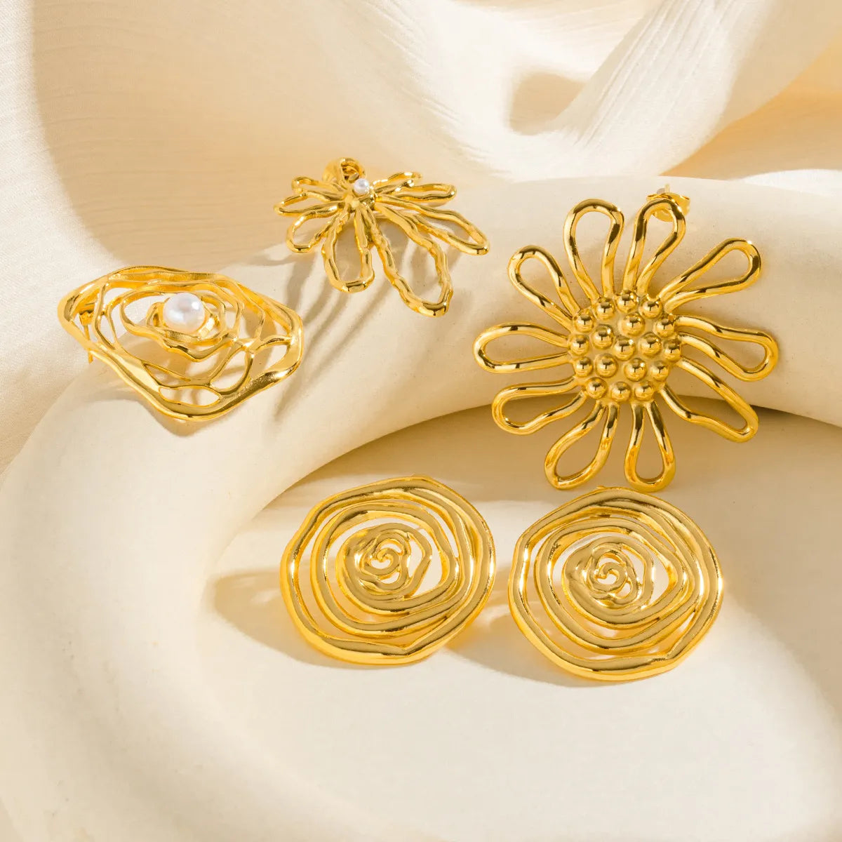 28*45mm Openwork Floral Stud Earrings in Gold - Asonjewelry