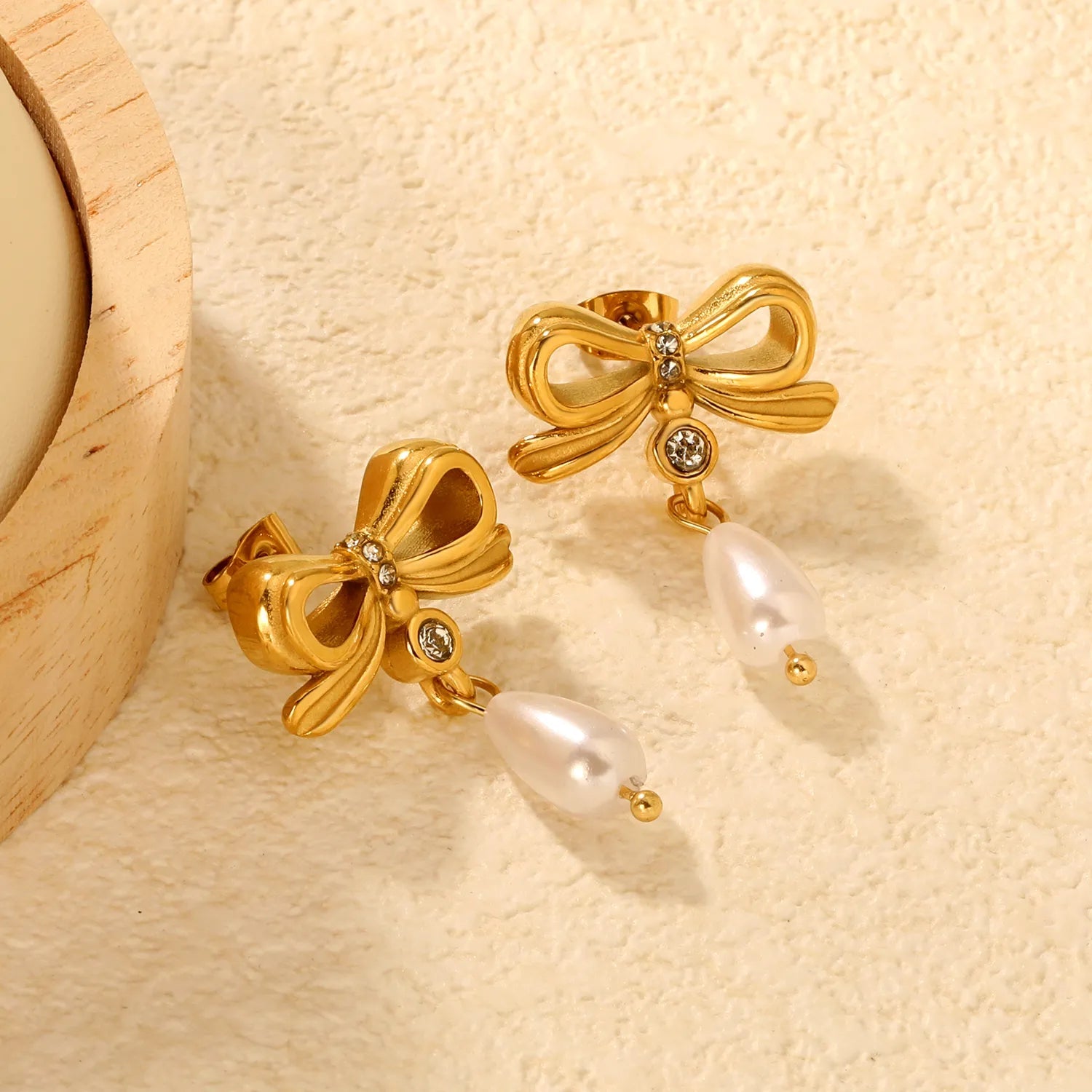 Gold Bowknot Stud Earrings 21*15mm With 6*12mm Teardrop Faux Pearls Elegant Pearl Inlaid Bow Earrings for Women Daily Casual Office Party Wear Fashion Jewelry asonjewelry