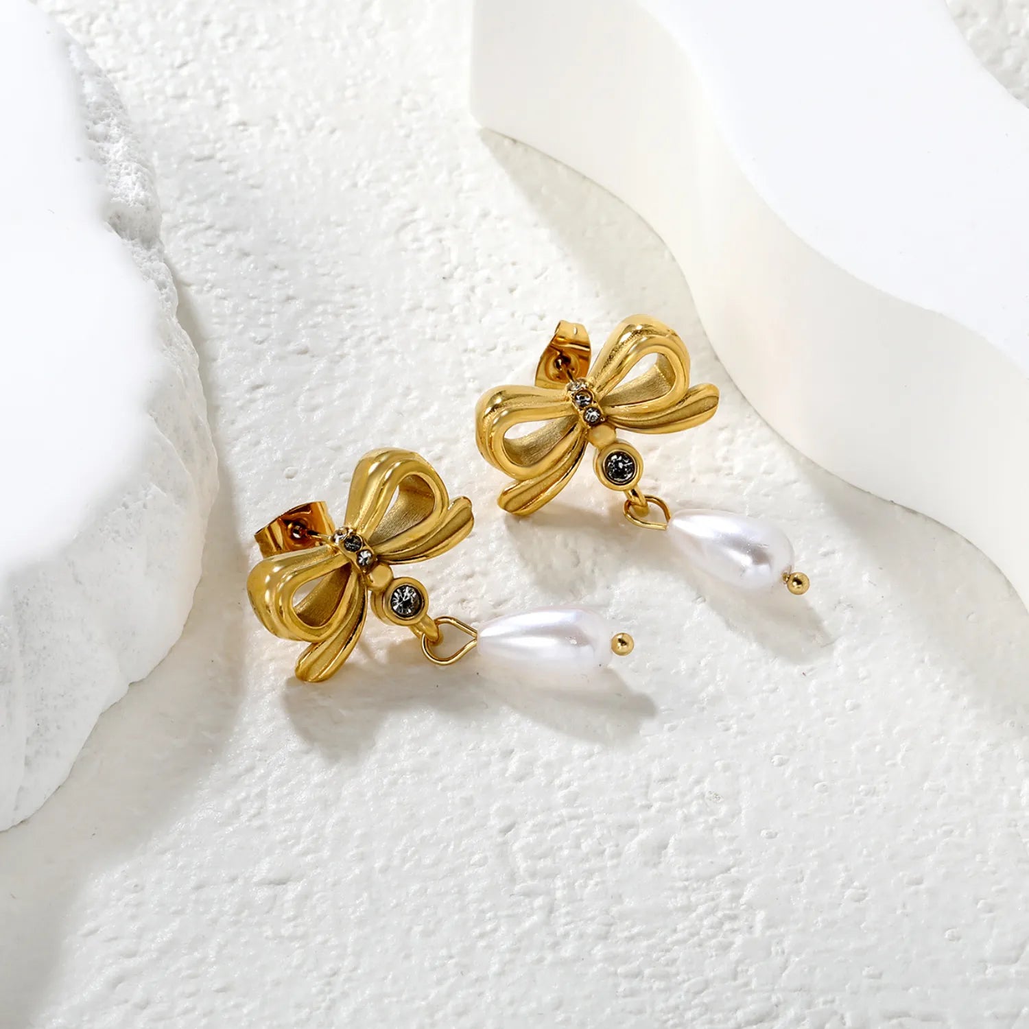 Gold Bowknot Stud Earrings 21*15mm With 6*12mm Teardrop Faux Pearls Elegant Pearl Inlaid Bow Earrings for Women Daily Casual Office Party Wear Fashion Jewelry asonjewelry