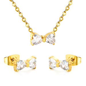 Brogan white diamond/pink diamond stud earrings: 9.3*5mm. Necklace: 9.3*5mm. 0.35 cross chain. 40 + 5cm + 6mm round tail tag.