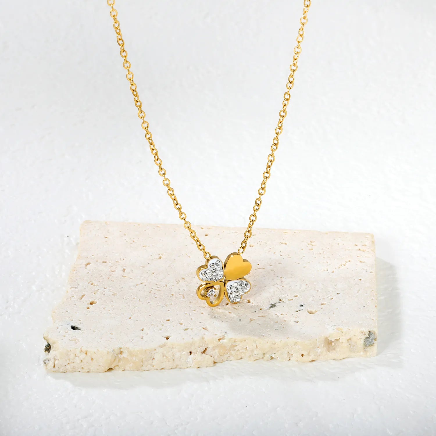 13*13mm four-leaf clover oil-drop pendant with white diamond, 0.4 inch cross chain, 45+5cm+6mm round tail label, necklace, gold colo asonjewelry