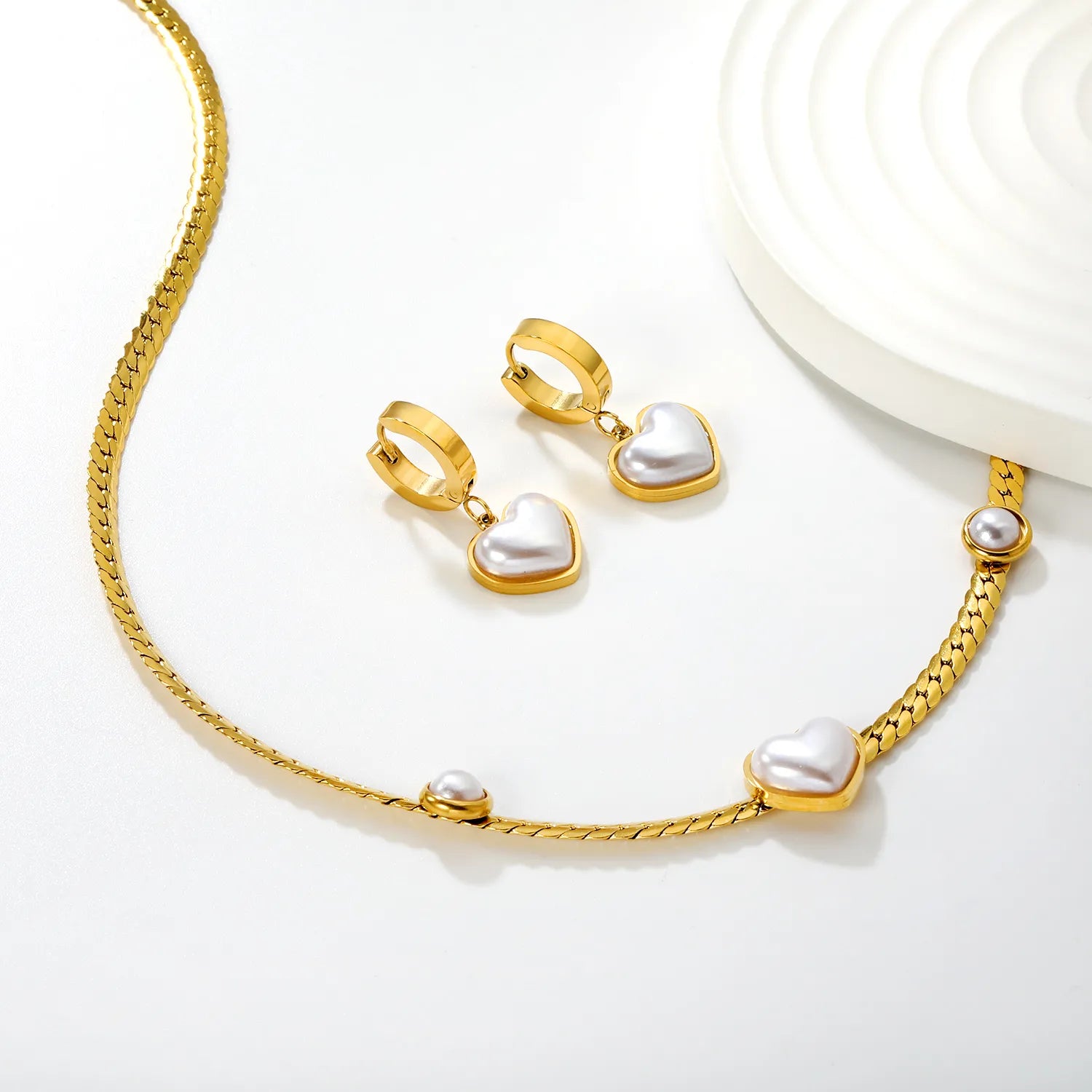 (Same as LPS50301G) Heart-Shaped Pearl Necklace and Earring Set in Gold - Asonjewelry