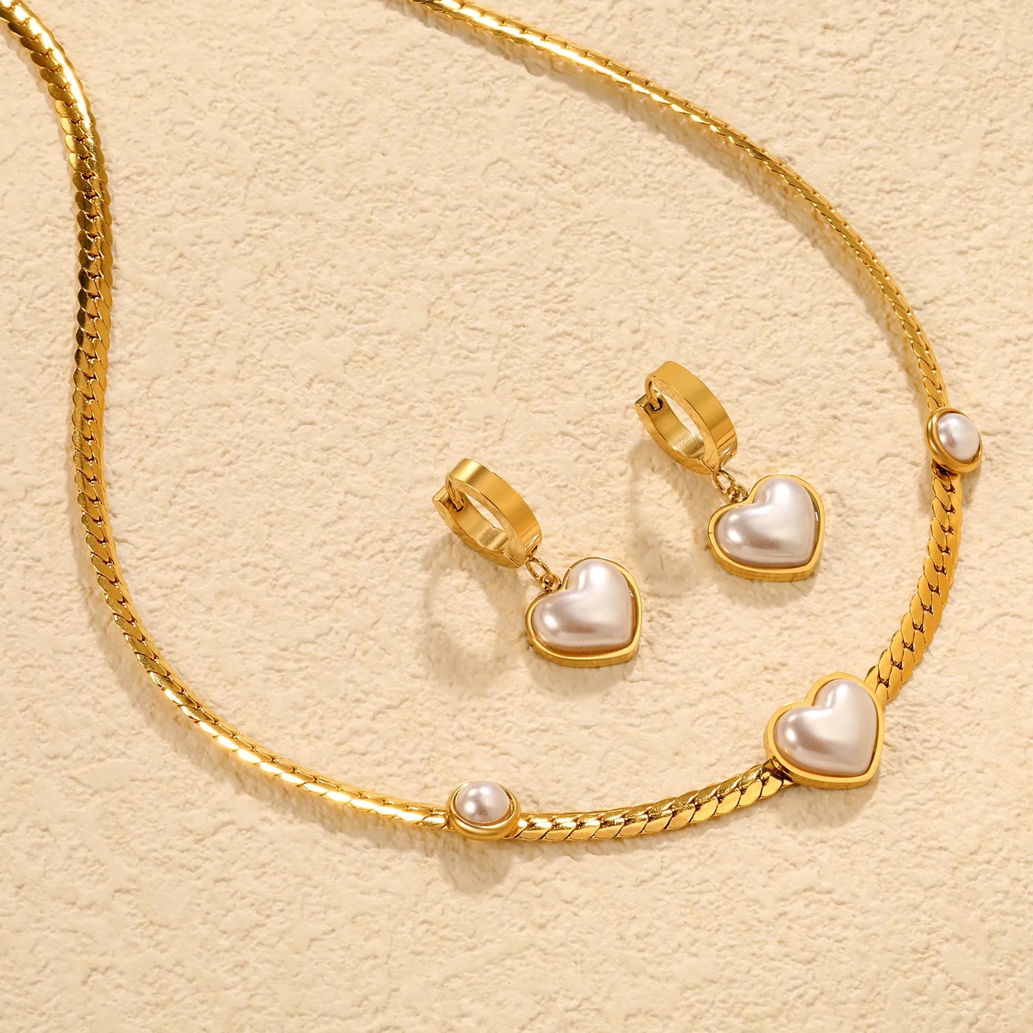 (Same as LPS50301G) Heart-Shaped Pearl Necklace and Earring Set in Gold - Asonjewelry