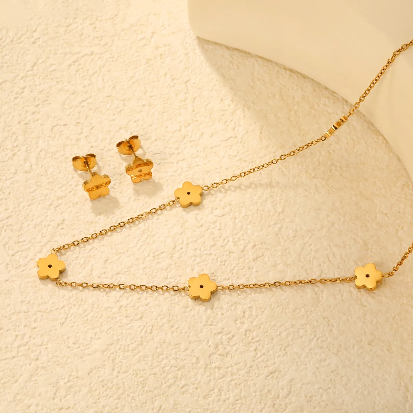 Polished Five-Petaled Flower Necklace and Earring Set in Gold - Asonjewelry