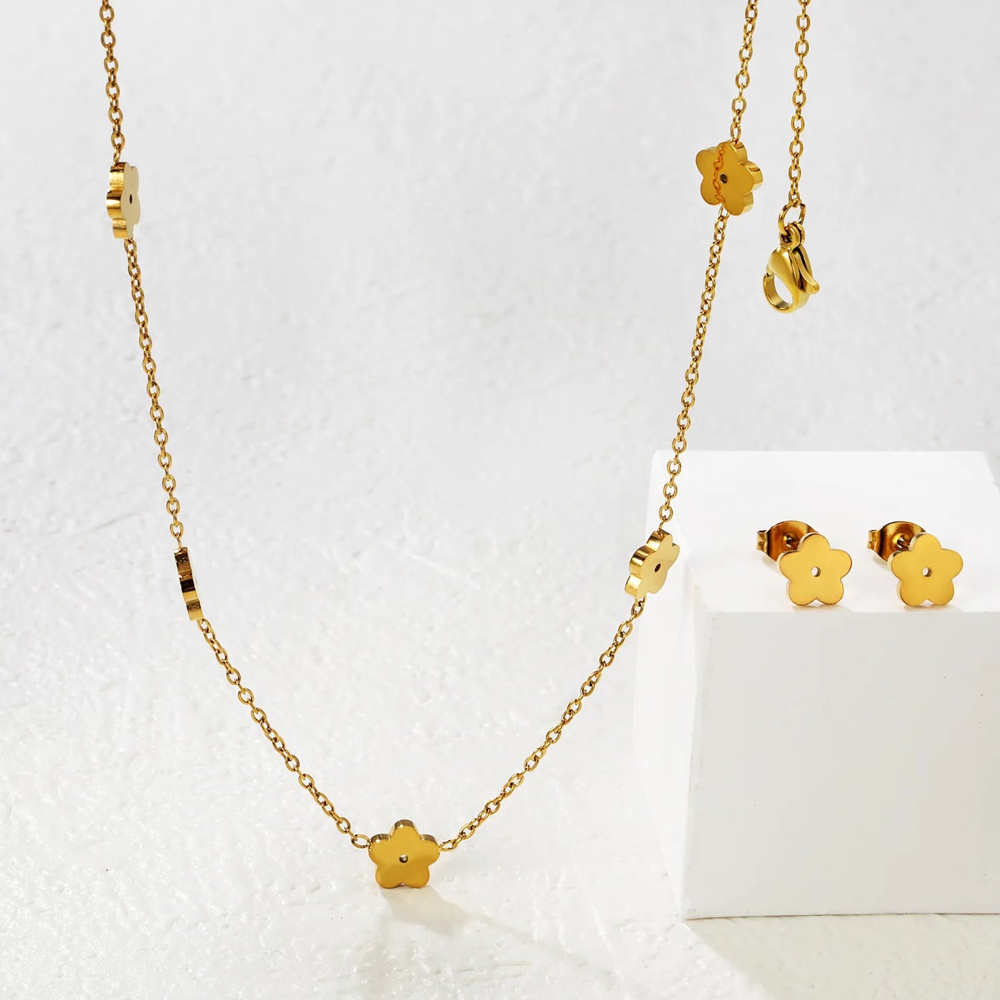 Polished Five-Petaled Flower Necklace and Earring Set in Gold - Asonjewelry