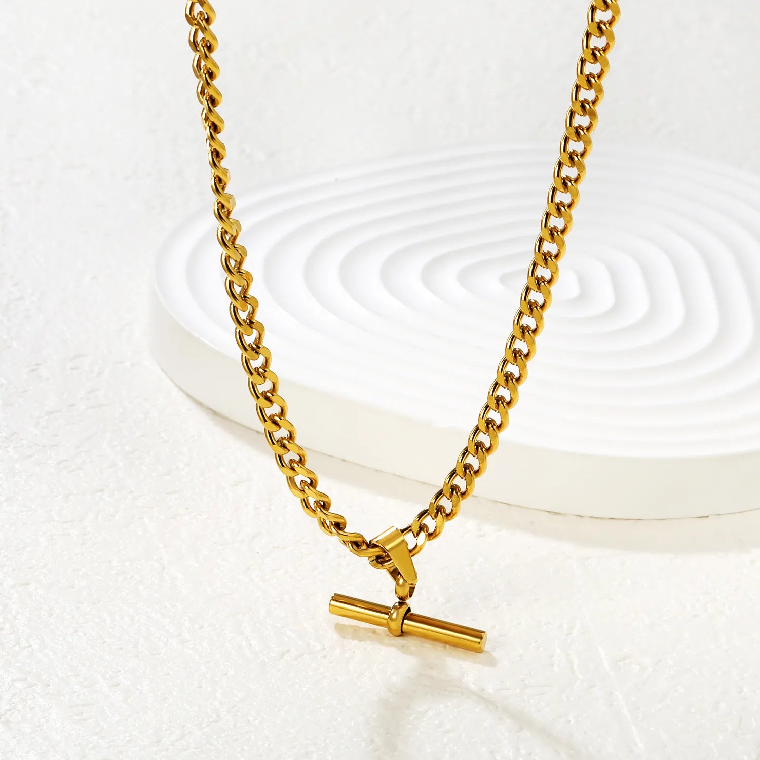 Bar Pendant Necklace in Gold - Asonjewelry