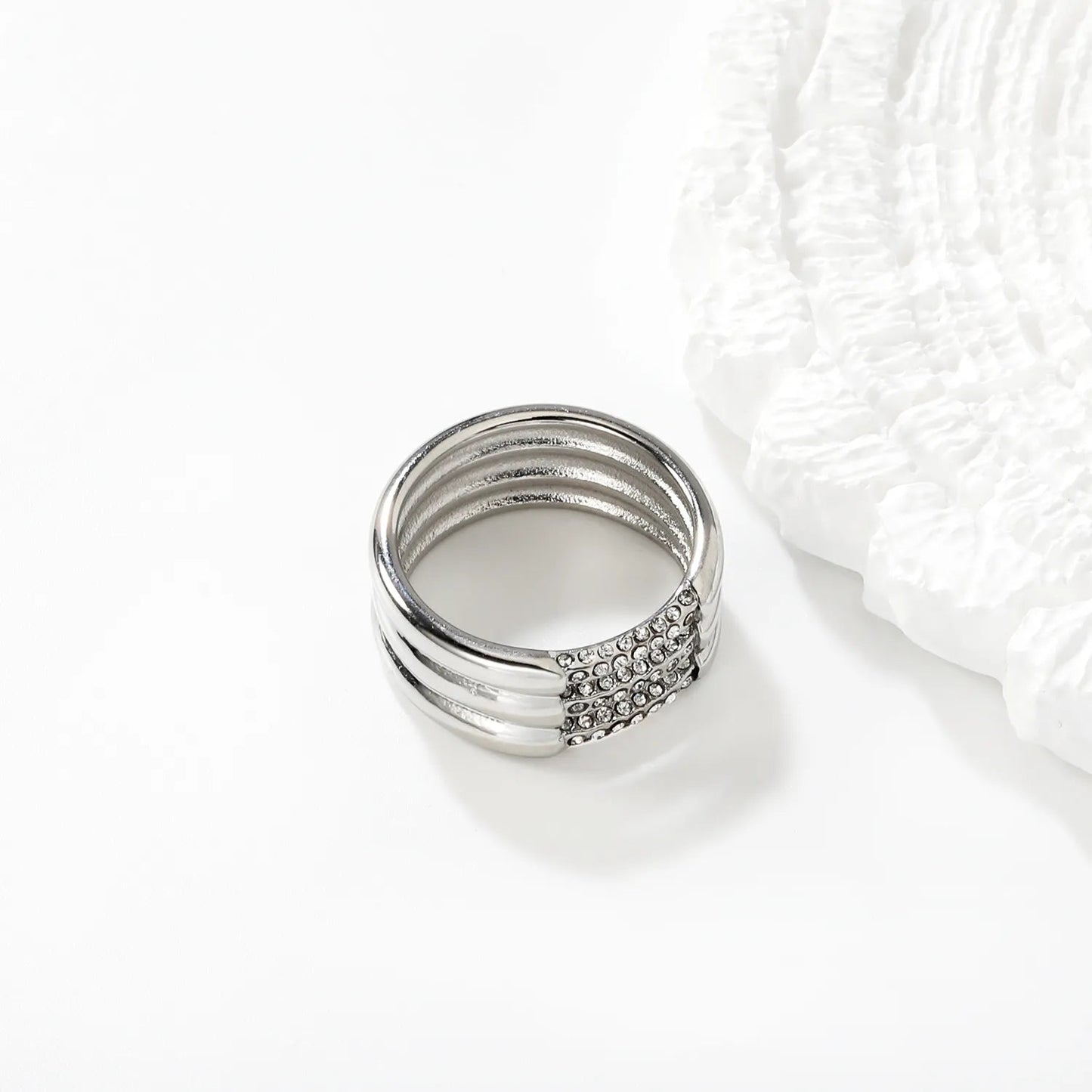 Steel Color Band Ring Size #6-8 Height 9.5mm Hollow Three Rows Emerald Diamond Inlaid Elegant Fashion Ring for Women Daily Casual Party Office Wear Jewelry asonjewelry