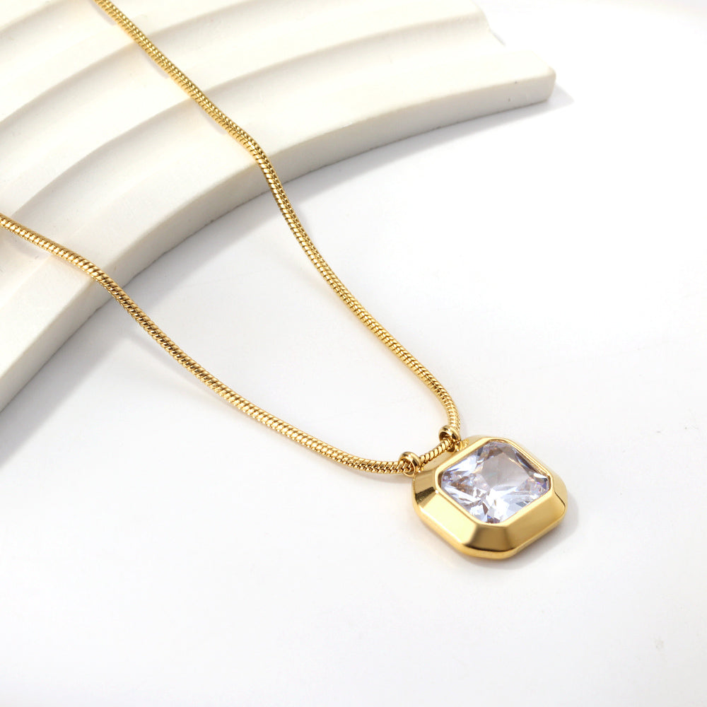 Pendant necklace with square zirconia asonjewelry