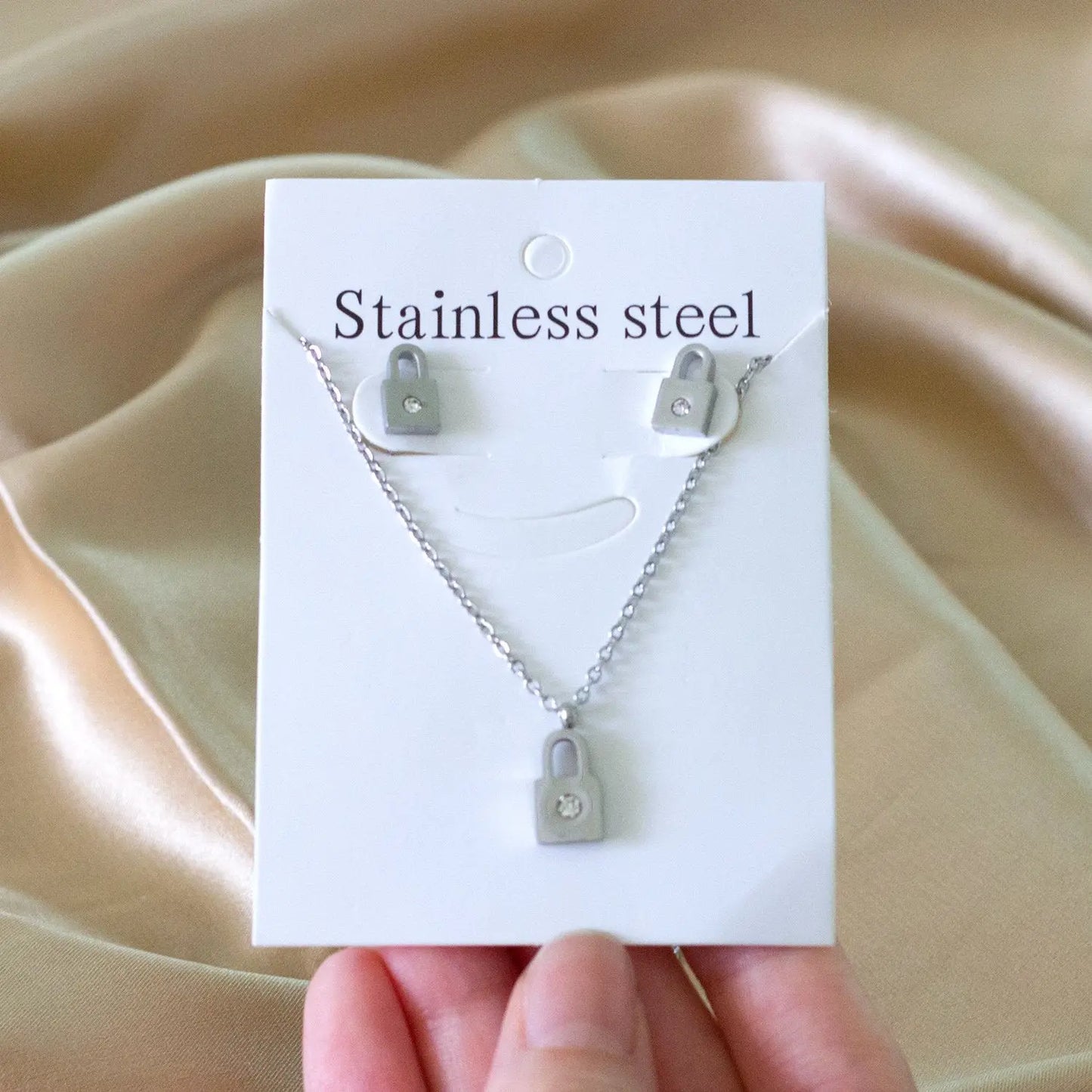 Dubai Wedding Jewelry Sets Stainless Steel Earings Lock Pendant Necklace Set For Women Girls Indian Jewelry Sets asonjewelry