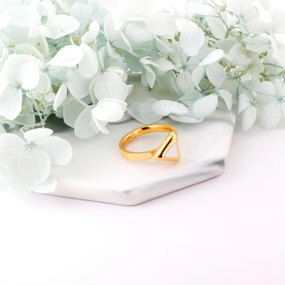 Rings Sets Stainless Steel Triangle Shell Single Rings Women Accessoiries Gold Color Engagement Rings Wholesale asonjewelry